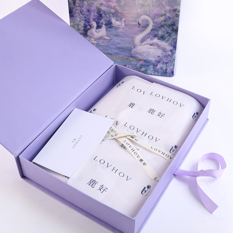 French-style silk pajamas